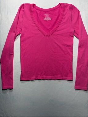 No Boundaries Bright Pink Ribbed V-Neck Long Sleeve Top